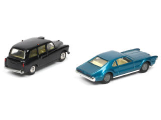 Lot 134 - CORGI TOYS (GB) (2)