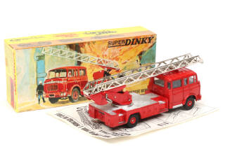 Lot 334 - DINKY TOYS (FRANCE) (1)