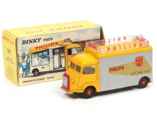 Lot 341 - DINKY TOYS (FRANCE) (1)
