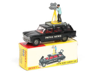 Lot 223 - DINKY TOYS (GB) (1)