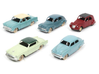 Lot 268 - DINKY TOYS (FRANCE) (6)