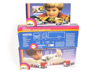 Lot 143 - SIKU (ALLEMAGNE) (3)