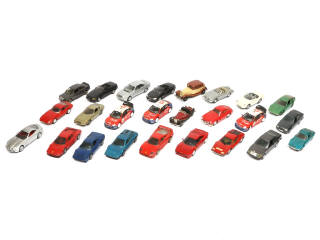 Lot 100 - DIVERS (25)