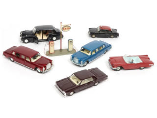 Lot 178 - DINKY TOYS (7)