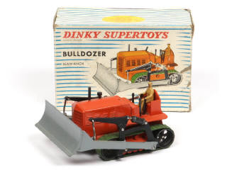 Lot 243 - DINKY TOYS (FRANCE) (1)