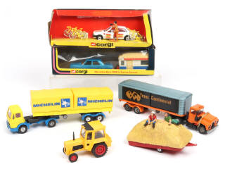 Lot 276 - CORGI TOYS (GB) (7)