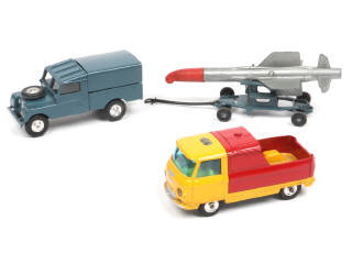Lot 269 - CORGI TOYS (GB) (4)