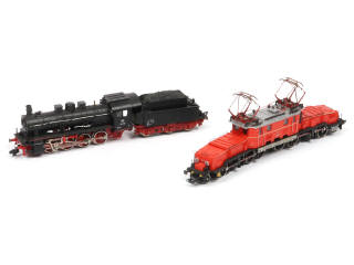Lot 29 - DIVERS (HO) (2)