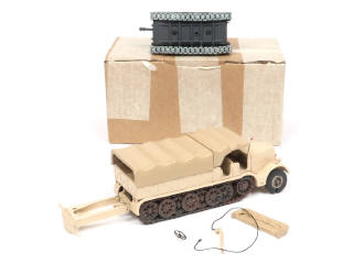 Lot 163 - DIVERS (2)