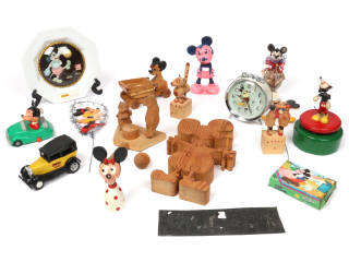 Lot 9 - DIVERS (17)