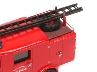 Lot 101 - PARADE (FRANCE) (2)