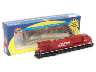 Lot 30 - ATHEARN 'HO' (USA) (1)