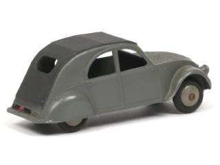 Lot 274 - DINKY TOYS (FRANCE) (1)