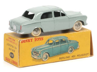Lot 279 - DINKY TOYS (FRANCE) (1)