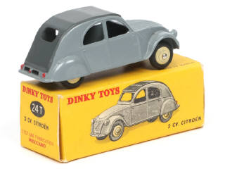 Lot 289 - DINKY TOYS (FRANCE) (1)