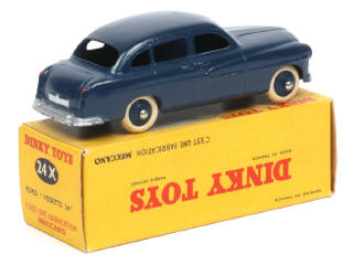 Lot 300 - DINKY TOYS (FRANCE) (1)