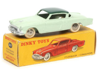 Lot 301 - DINKY TOYS (FRANCE) (1)