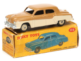 Lot 457 - DINKY TOYS (GB) (1)