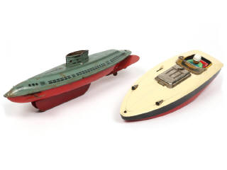 Lot 90 - DIVERS (2)