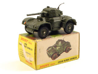 Lot 256 - DINKY TOYS FRANCE (1)
