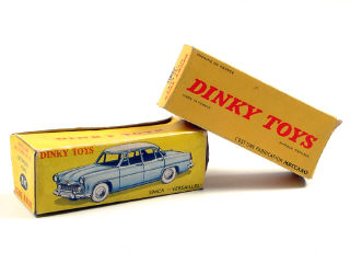 Lot 247 - DINKY TOYS FRANCE (2)