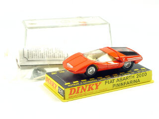Lot 241 - DINKY TOYS FRANCE (1)