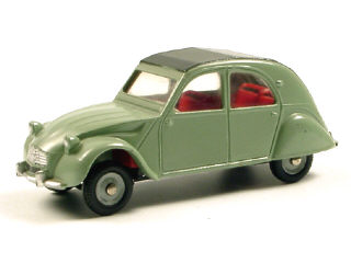 Lot 224 - DINKY TOYS FRANCE (1)