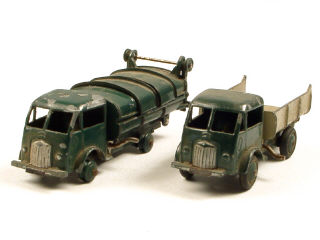 Lot 259 - DINKY TOYS (FRANCE) (2)