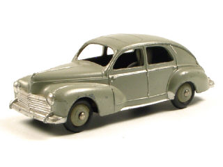Lot 210 - DINKY TOYS (FRANCE) (1)