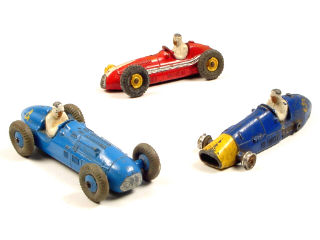 Lot 200 - DINKY TOYS GB (3)