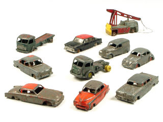 Lot 264 - DIVERS (10)