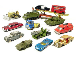 Lot 206 - DINKY TOYS GB (13)