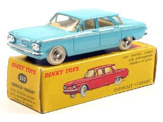 Lot 222 - DINKY TOYS FRANCE (1)