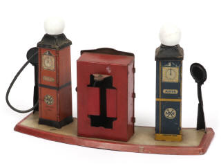 Lot 160 - MARX TOYS (USA) (1)