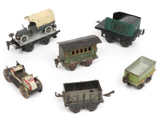 Lot 149 - DIVERS (7)