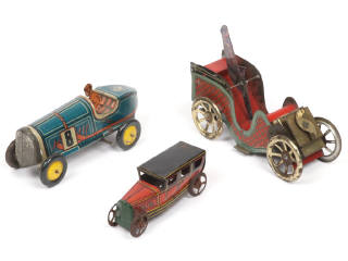 Lot 312 - DIVERS (3)