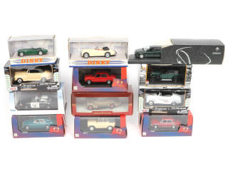 Lot 154 - DIVERS (12)