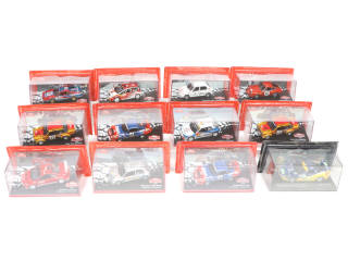 Lot 159 - DIVERS (12)