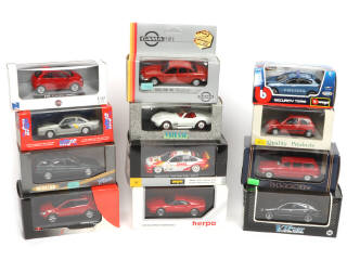 Lot 148 - DIVERS (12)