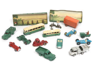 Lot 268 - DIVERS (15)