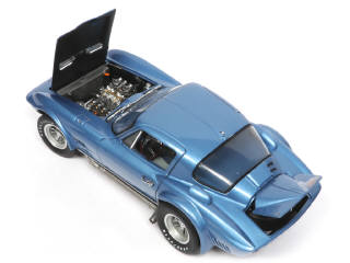 Lot 15 - EXOTO (USA) (1)