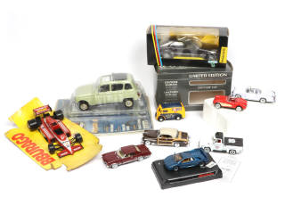 Lot 141 - DIVERS (10)