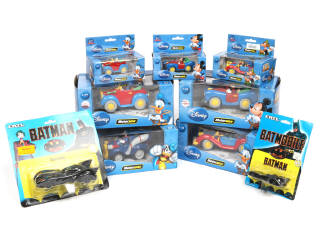Lot 76 - DIVERS (9)