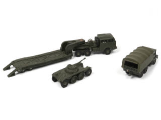 Lot 231 - DINKY TOYS (FRANCE) (3)