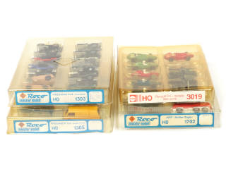 Lot 168 - DIVERS (HO) (33)