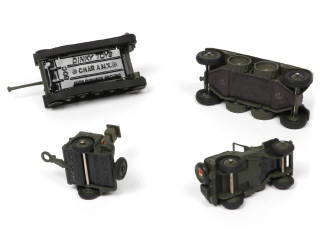 Lot 249 - DINKY TOYS (FRANCE) (4)