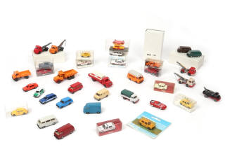 Lot 173 - DIVERS (HO) (37)