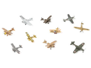 Lot 145 - DIVERS (10)