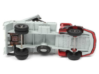 Lot 226 - DINKY TOYS (FRANCE) (1)