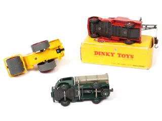 Lot 245 - DINKY TOYS (FRANCE) (3)